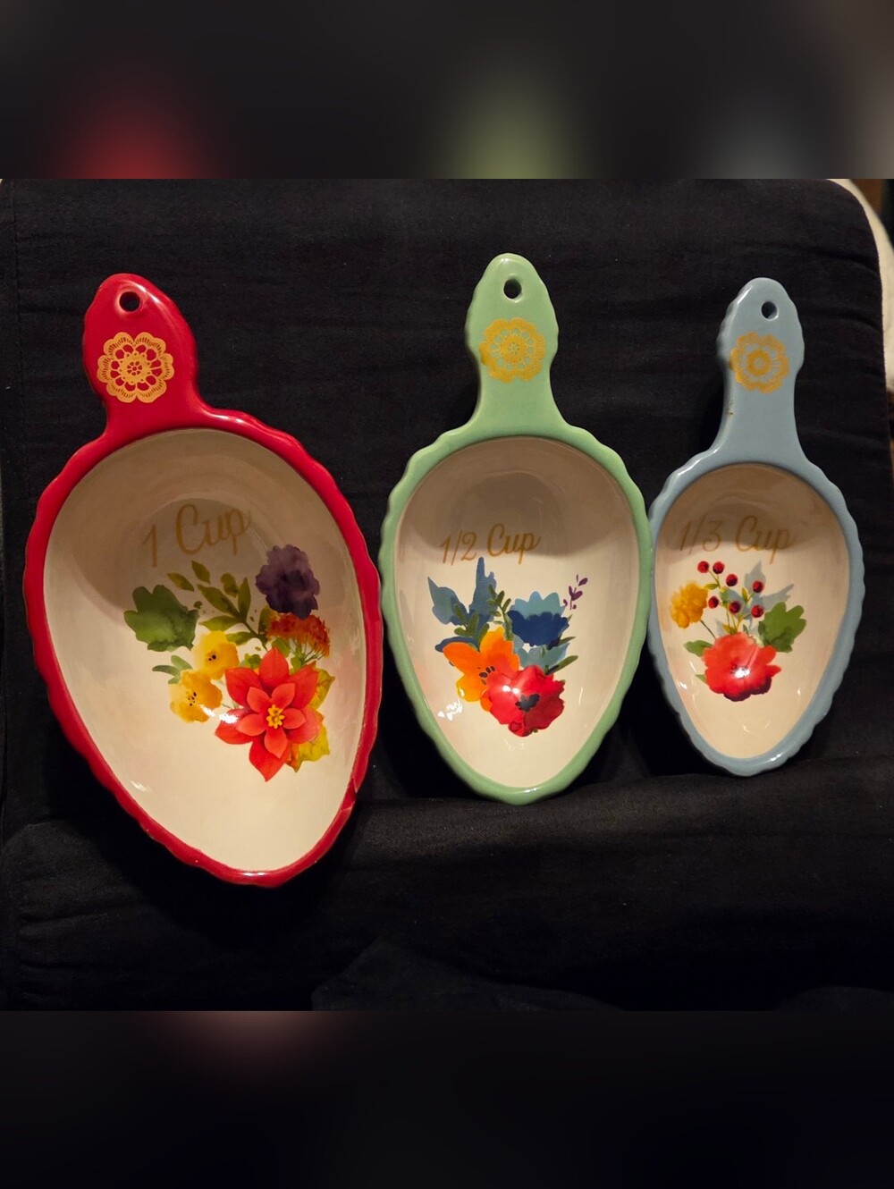 The Pioneer Woman set of 3 Floral Winter Bouquet Stoneware Measuring Cups